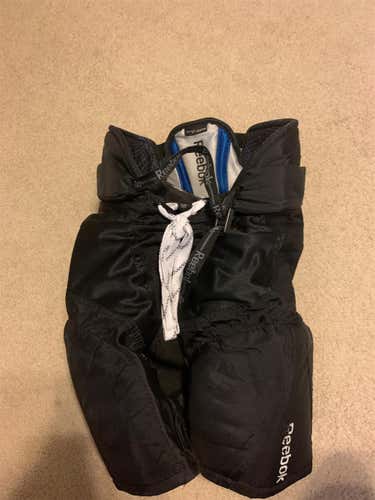 Black Junior Large Reebok 7k Hockey Pants/Breezerz