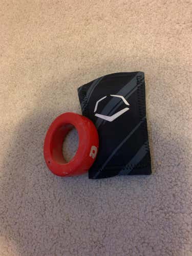 Used DeMarini Donut And Medium Evoshield Package