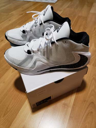 New Size 13 Nike Zoom Freak 1 Basketball Shoes