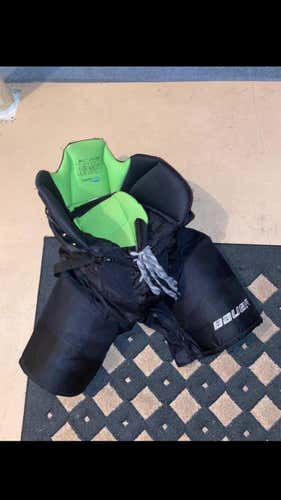 Senior Medium Bauer Hockey Pants