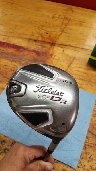 Used Men's Titleist Right Handed 909D2 Driver Stiff Flex 10.5 Loft