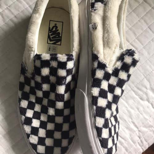 BN Rare Vintage Sherpa Checkerboard Vans (mens 9.5- Black/white)