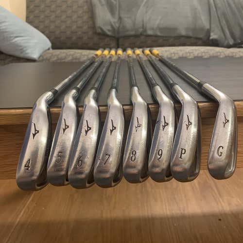 Men's Right Handed MX 25 Stiff Flex Iron Set