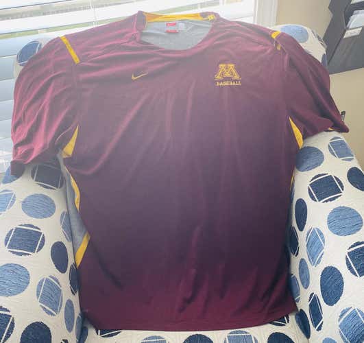 Minnesota Golden Gophers NCAA Nike Fit-Dry Golden Gophers Baseball Team Issued Shirt 2XL