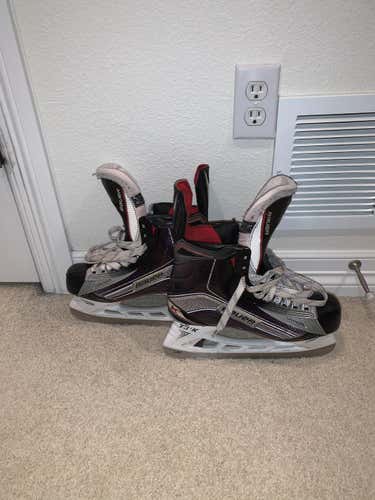 Used Senior Bauer Vapor 1X Hockey Skates Size 8.5