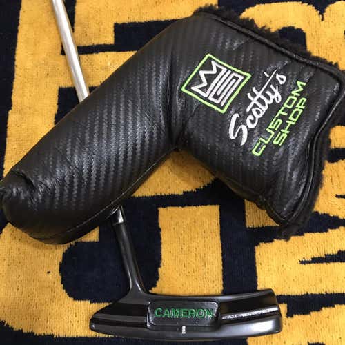 Men's Right Handed Putter