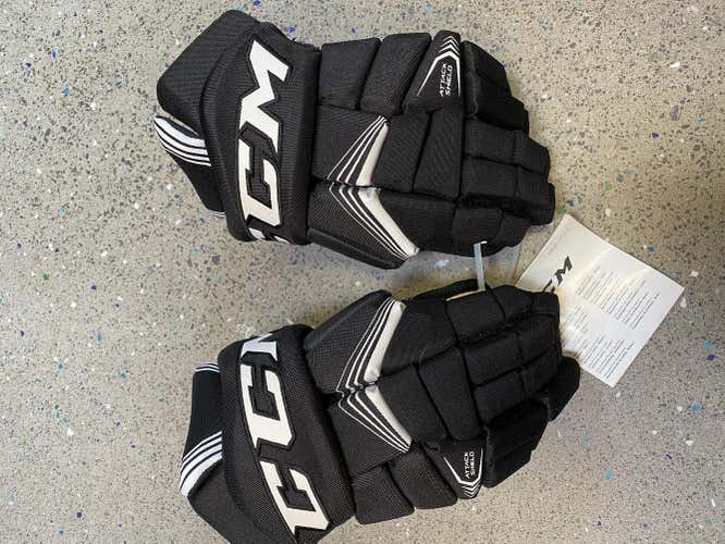 Black New Senior CCM Super Tacks Gloves 13"