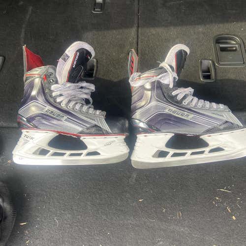 Senior Bauer Vapor X900 Extra Wide Width Size 11 Hockey Skates