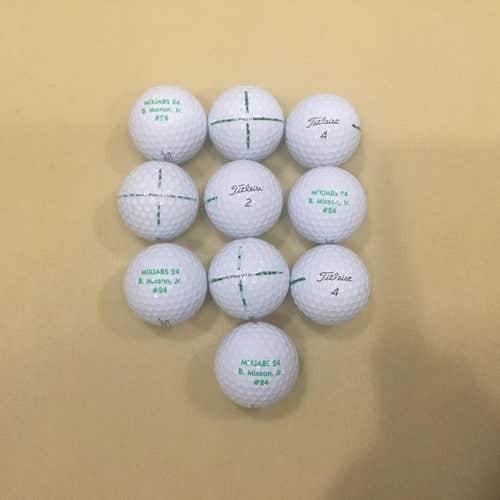 White Used Titleist Pro V1 Balls