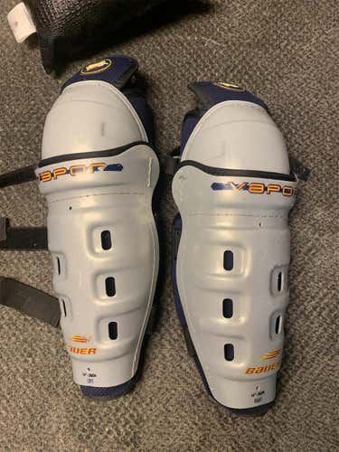 Senior Bauer Vapor Shin Pads