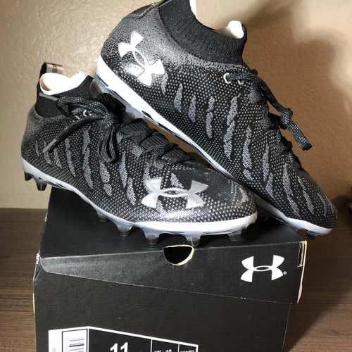 New Black Under Armour Spotlight Lux MC - sz 11