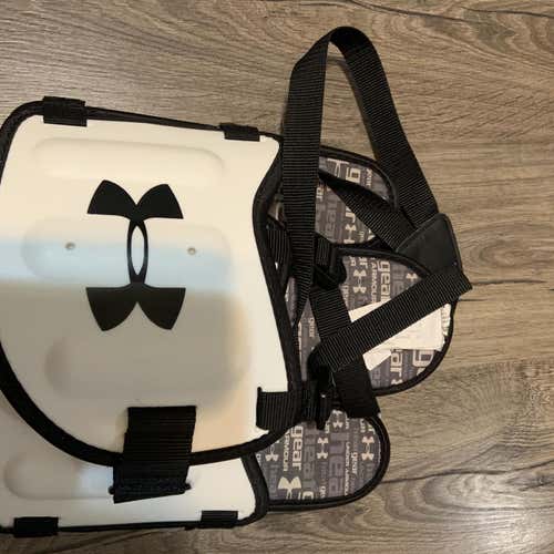 Used Medium Under Armour Spectre Shoulder Pads