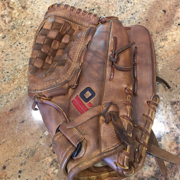 Brown Right Hand Throw BTF-1250 12.5" Baseball Glove