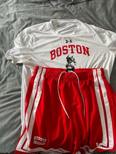 White Men's XL Under Armour Shirt