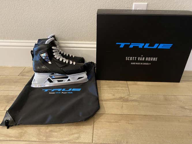 Like New Senior True 2 Piece Hockey Goalie Skates Regular Width Size 9