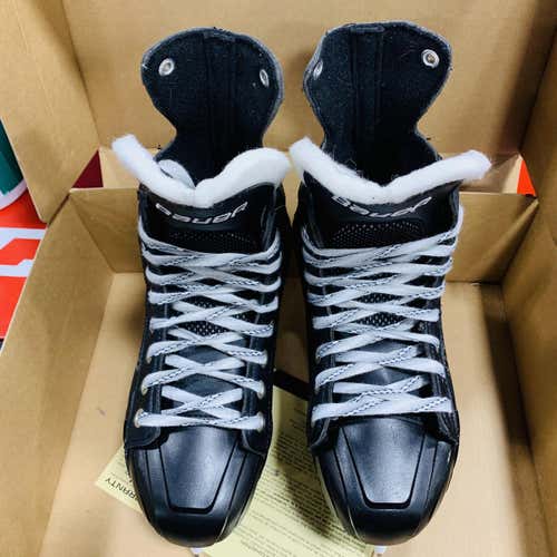 Junior Bauer Nexus 400 Extra Wide Width  Size 3.5 Hockey Skates