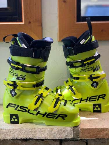 Fischer RC4 Podium 110 Size 25.5