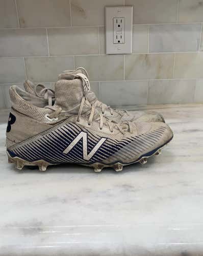 White Unisex Size Men's 10.5 (W 11.5) New Balance Cleats