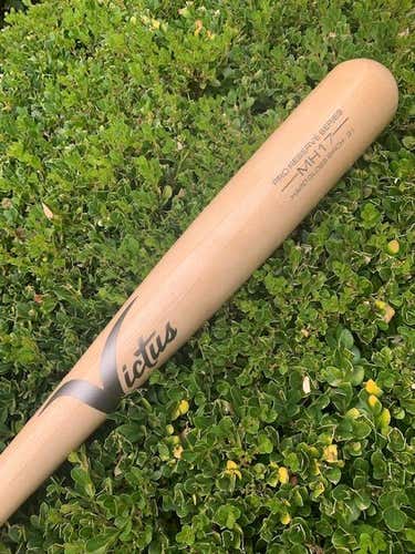 Used Victus Wood MH17 Mitch Haniger Pro Reserve Birch 2020 Bat 31"