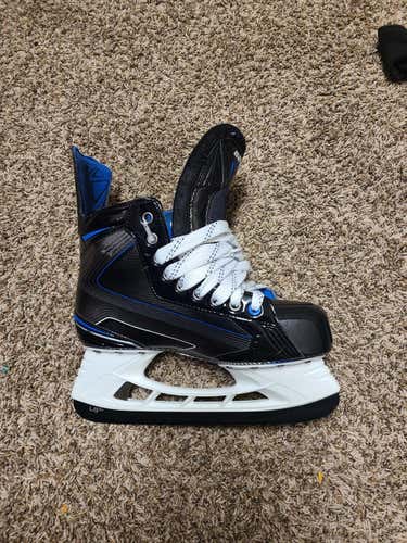 New Senior Bauer Nexus Havok Hockey Skates Regular Width Size 8