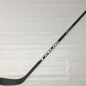 True A5.2 SBP RH Pro Stock Stick 80 Flex Grip Poirier NHL (2100)