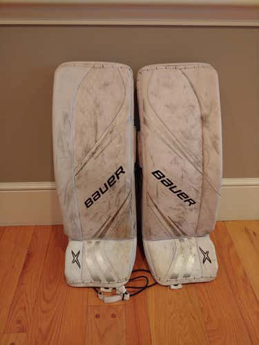 White Used Intermediate-Large- 30" Bauer Vapor 2X Goalie Leg Pads