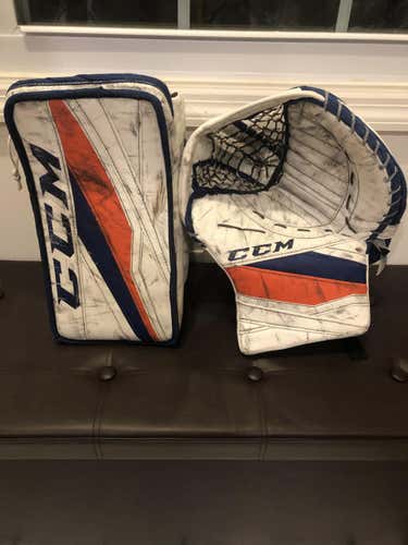 Gudlevskis Islanders Used Senior CCM Regular Extreme Flex III Pro Stock