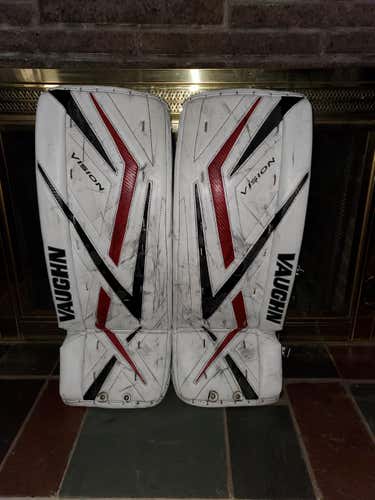 Used 27" Vaughn Vision 9200 Goalie Leg Pads