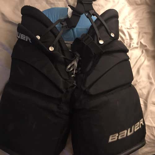 Black Senior Medium Bauer Reactor 9000 Hockey Goalie Pants