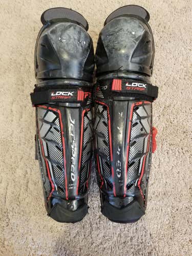 CCM JetSpeed FT370 Shin Pads - 11"