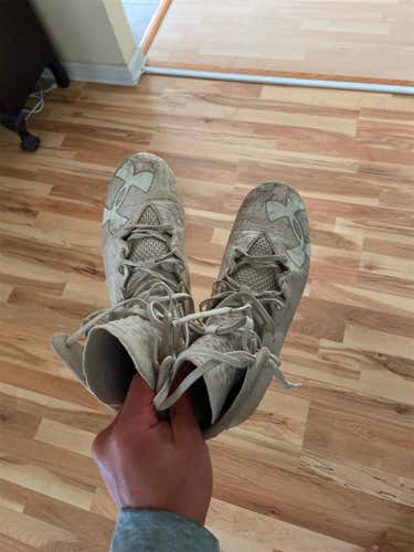 White Unisex Molded Cleats High Top