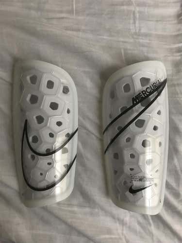 Men's XL Nike Shin Guards