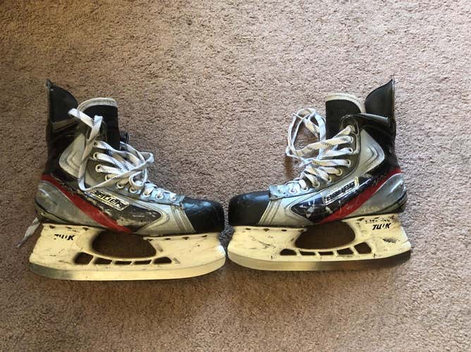 Senior Bauer Vapor APX Regular Width Size 10 Hockey Skates