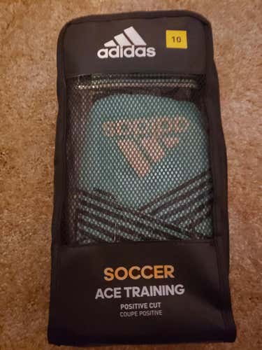 Adidas soccer Ace training gloves. Size 10