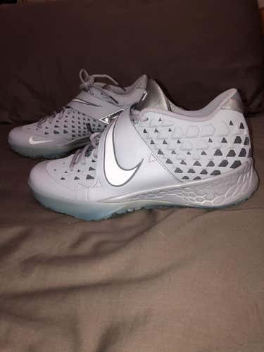 NIKE TROUT 6 Turfs (sz 9)