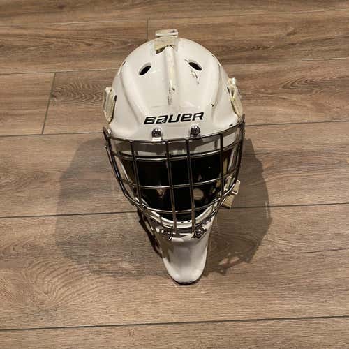 White Senior Bauer 960XPM Pro Stock Goalie Mask S/M