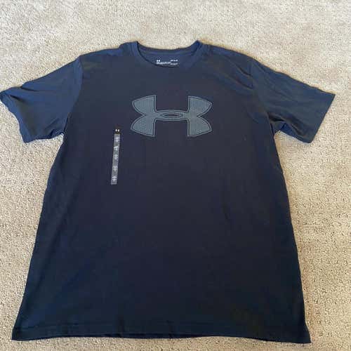 New Large Under Armour Shirt