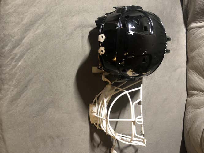 Black Used Senior Project Cooper Goalie Mask