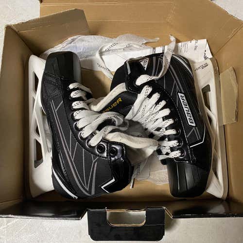 Junior Bauer Supreme S170 Extra Wide Width  Size 4.5 Hockey Goalie Skates