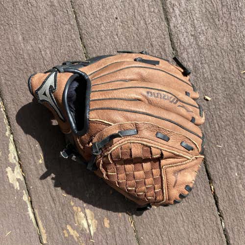 Brown  Infield Power close 10.5" Baseball Glove