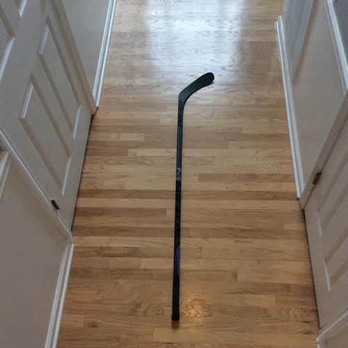 Intermediate Right Handed Nexus 8000  Hockey Stick 67 Flex