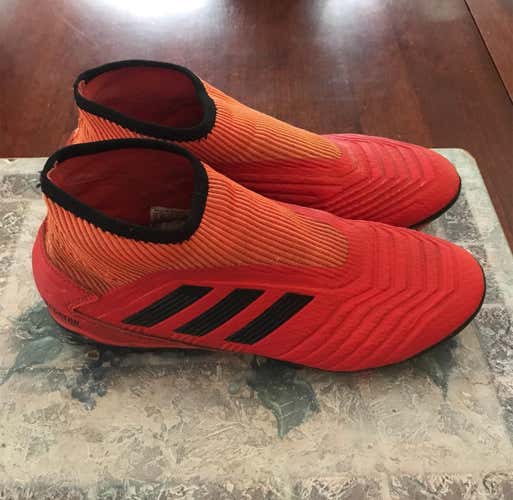 Adidas Predator 18.3 Laceless Soccer Cleats