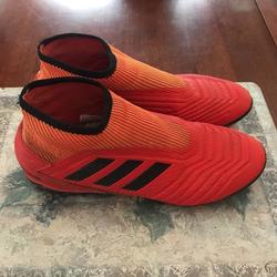 Adidas Predator 18.3 Laceless Soccer Cleats
