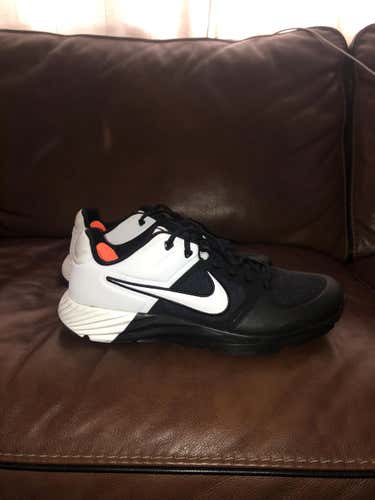 Nike softball hurache elite 2 Turf shoes (sz 10.5W)