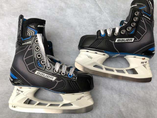 New Junior Bauer Nexus Elevate Hockey Skates Regular Width Size 4.5