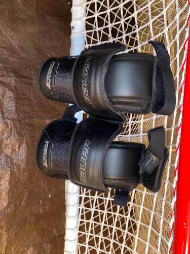Used Bauer Knee Pads