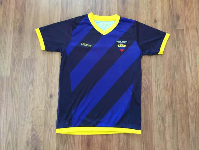Ecuador National Team SUPER AWESOME FUTBOL Boys Size Large Kids Soccer Jersey!