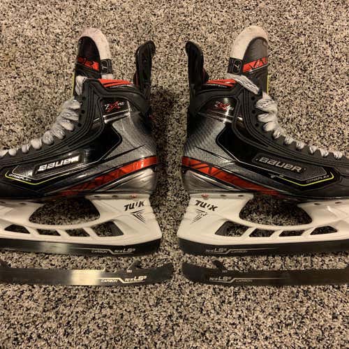 Bauer Vapor 2X Pro Regular Width Size 7 Hockey Skates plus extra steel
