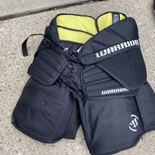 Black Intermediate XL Warrior Ritual Hockey Goalie Pants