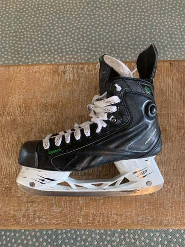 Senior Reebok 26K PUMP Extra Wide Width  Size 9.5 Hockey Skates